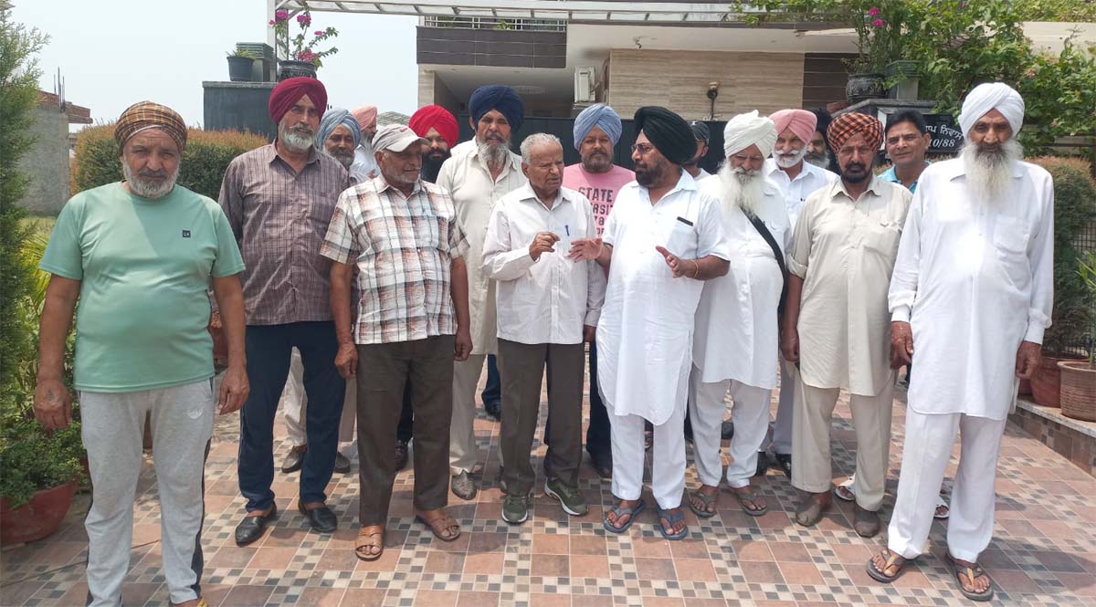 Despite the meeting with the Chief Minister, the problem of land owners regarding PLC in Sector 88-89 is not resolved.